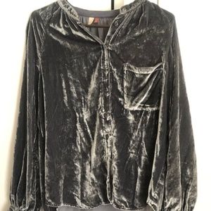 NWOT Anthropologie Pilcro Puff Sleeved Velvet Button-down Shirt – Sz. L